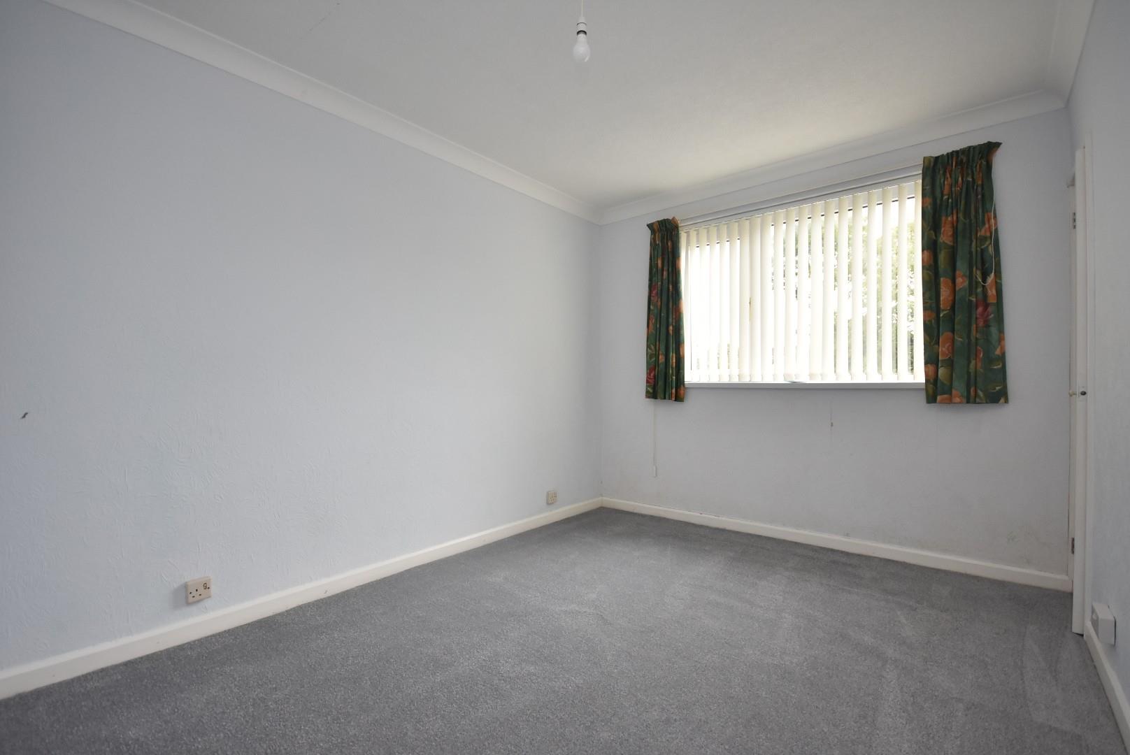 7 St. Nicholas House, Sea View Court, Bradford Place, Penarth, CF64 1AL